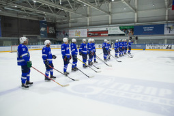 Участники хоккейного турнира